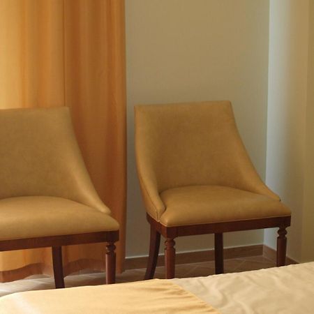 Hotel Acra Sukhumi Eksteriør bilde