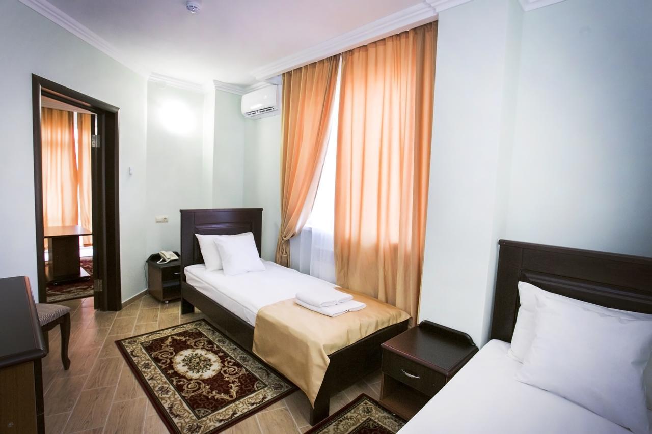 Hotel Acra Sukhumi Eksteriør bilde