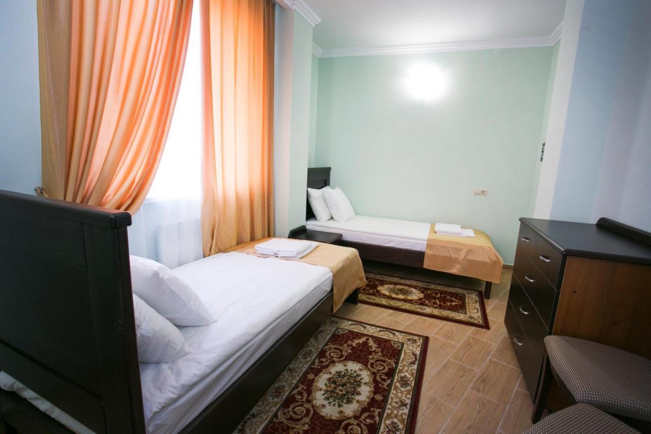 Hotel Acra Sukhumi Eksteriør bilde